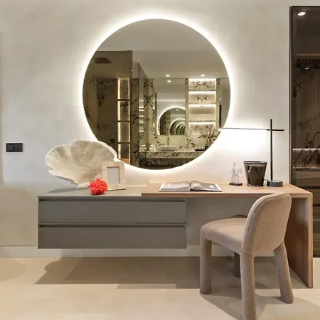 Feriehus Vacation Marbella I The Signature Penthouse, Sea View, Sauna, Private Heated Jacuzzi, Cutting-edge Amenities