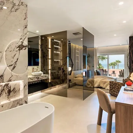 Vacation Marbella I The Signature Penthouse, Flat In Estepona, Sea View, Sauna, Communal And Indoor Pool, Gym, Private Heated Jacuzzi, Cutting-edge Amenities, High-end Renovation