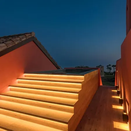 Feriehus Vacation Marbella I The Signature Penthouse, Sea View, Sauna, Private Heated Jacuzzi, Cutting-edge Amenities Estepona