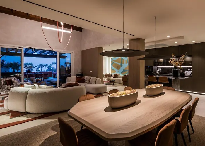 Сasa de vacaciones Vacation Marbella I The Signature Penthouse, Sea View, Sauna, Private Heated Jacuzzi, Cutting-edge Amenities