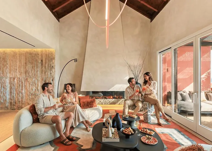 Vacation Marbella I The Signature Penthouse, Sea View, Sauna, Private Heated Jacuzzi, Cutting-edge Amenities * Estepona