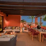 Vacation Marbella I The Signature Penthouse, Flat In Estepona, Sea View, Sauna, Communal And Indoor Pool, Gym, Private Heated Jacuzzi, Cutting-edge Amenities, High-end Renovation