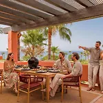 Semesterbostad Vacation Marbella I The Signature Penthouse, Flat In Estepona, Sea View, Sauna, Communal And Indoor Pool, Gym, Private Heated Jacuzzi, Cutting-edge Amenities, High-end Renovation *