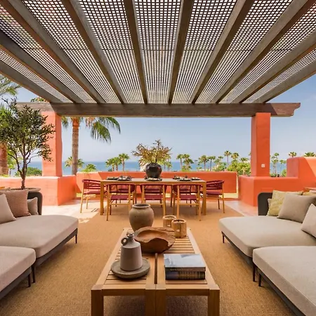 Nyaraló Vacation Marbella I The Signature Penthouse, Sea View, Sauna, Private Heated Jacuzzi, Cutting-edge Amenities *