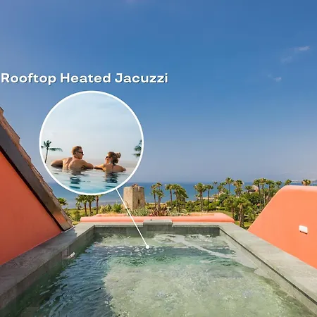 Vacation Marbella I The Signature Penthouse, Sea View, Sauna, Private Heated Jacuzzi, Cutting-edge Amenities Nyaraló