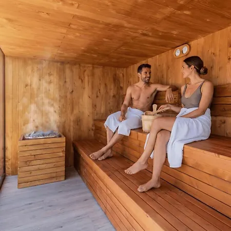 Vacation Marbella I The Signature Penthouse, Flat In Estepona, Sea View, Sauna, Communal And Indoor Pool, Gym, Private Heated Jacuzzi, Cutting-edge Amenities, High-end Renovation Estepona