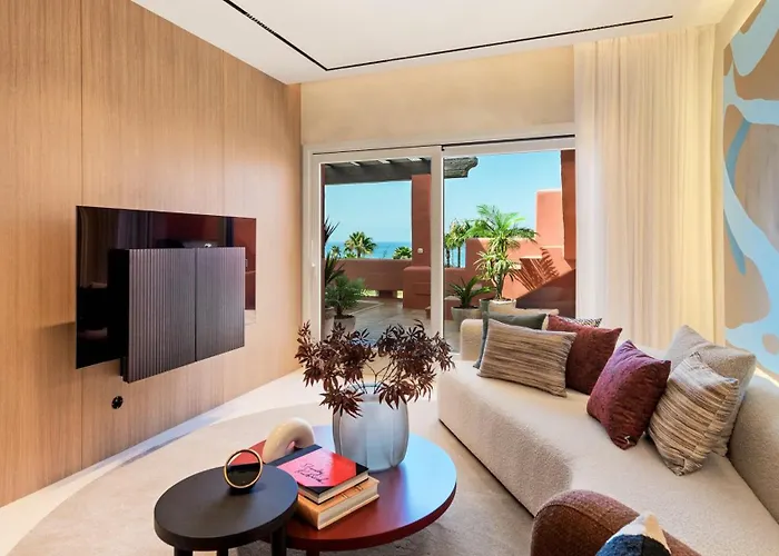 Vacation Marbella I The Signature Penthouse, Sea View, Sauna, Private Heated Jacuzzi, Cutting-edge Amenities