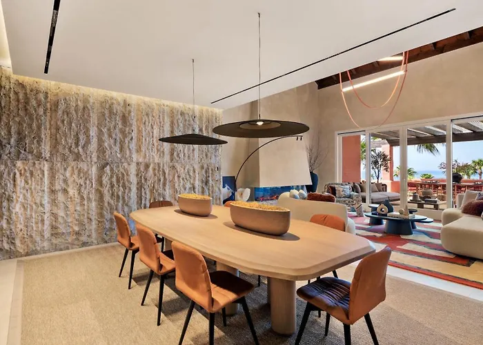 Ferienhaus Vacation Marbella I The Signature Penthouse, Sea View, Sauna, Private Heated Jacuzzi, Cutting-edge Amenities *