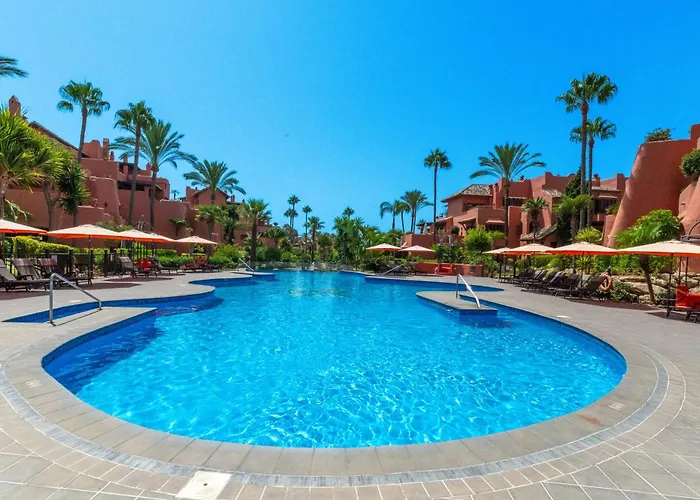 Vacation Marbella I The Signature Penthouse, Sea View, Sauna, Private Heated Jacuzzi, Cutting-edge Amenities