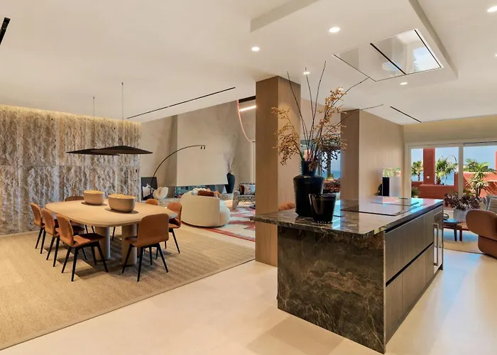 Vacation Marbella I The Signature Penthouse, Sea View, Sauna, Private Heated Jacuzzi, Cutting-edge Amenities * Estepona